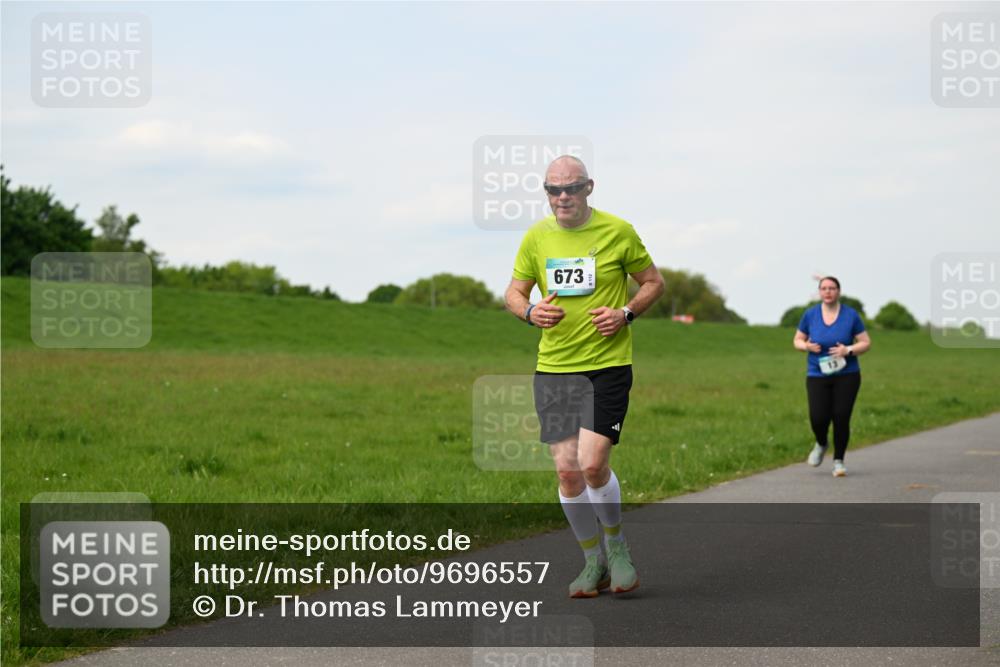 10.05.2026 - 8. Wedeler Halbmarathon Dr. Thomas Lammeyer http://msf.ph/oto/9696557 10.05.2026 11:25:25 Laufen 673 meine-sportfotos.de