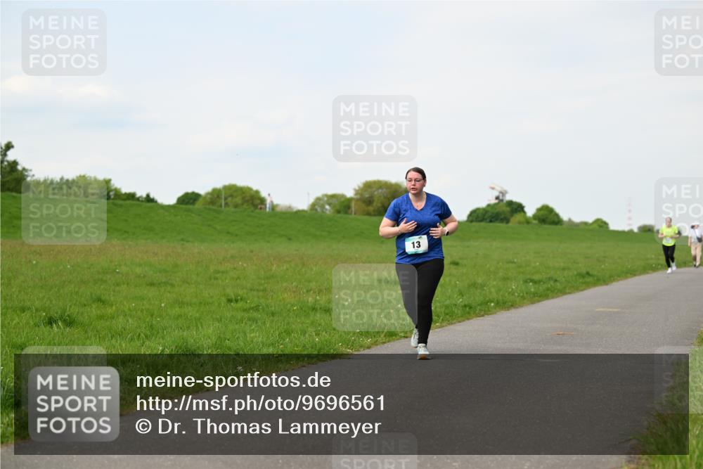 10.05.2026 - 8. Wedeler Halbmarathon Dr. Thomas Lammeyer http://msf.ph/oto/9696561 10.05.2026 11:25:27 Laufen  meine-sportfotos.de
