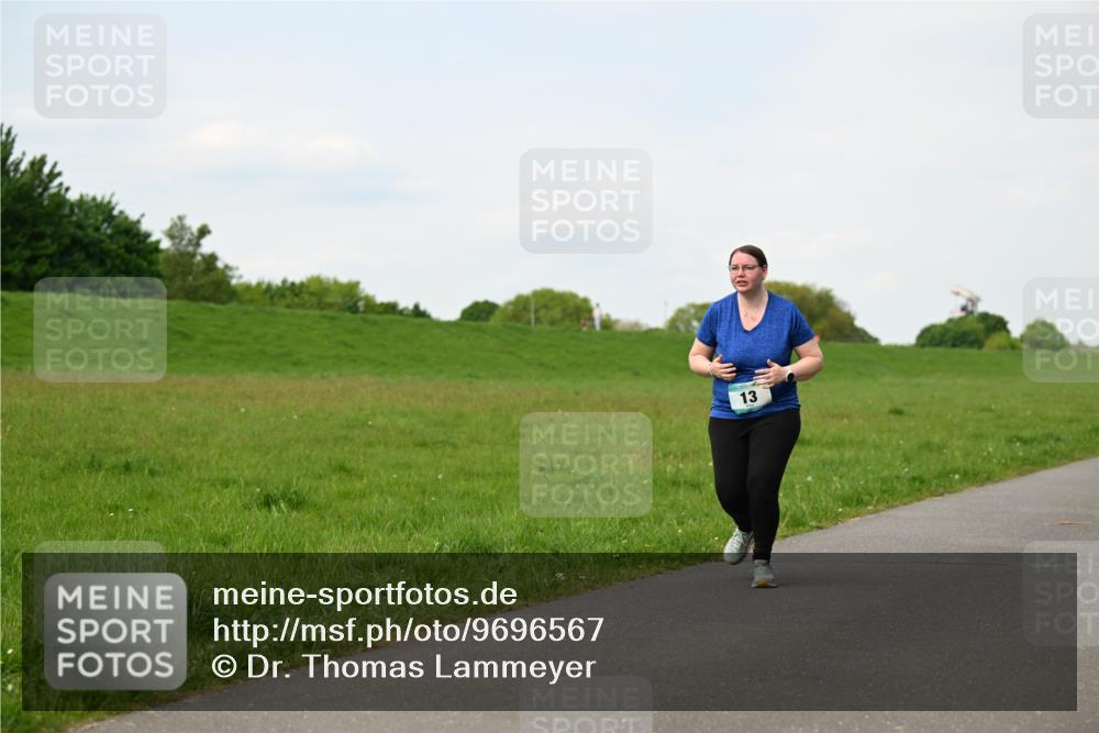 10.05.2026 - 8. Wedeler Halbmarathon Dr. Thomas Lammeyer http://msf.ph/oto/9696567 10.05.2026 11:25:28 Laufen  meine-sportfotos.de
