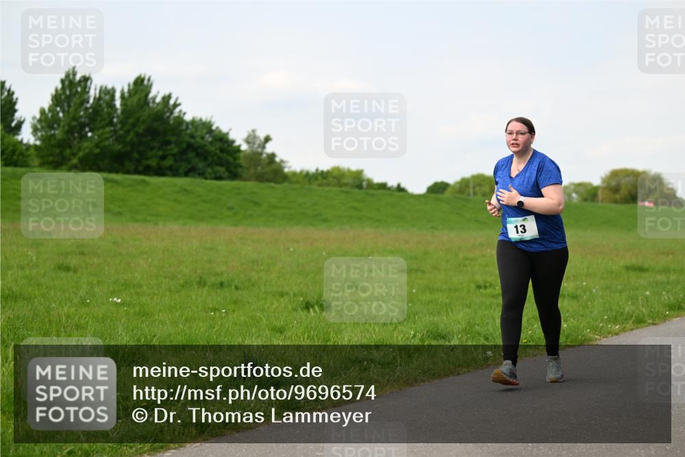 10.05.2026 - 8. Wedeler Halbmarathon Dr. Thomas Lammeyer http://msf.ph/oto/9696574 10.05.2026 11:25:29 Laufen  meine-sportfotos.de