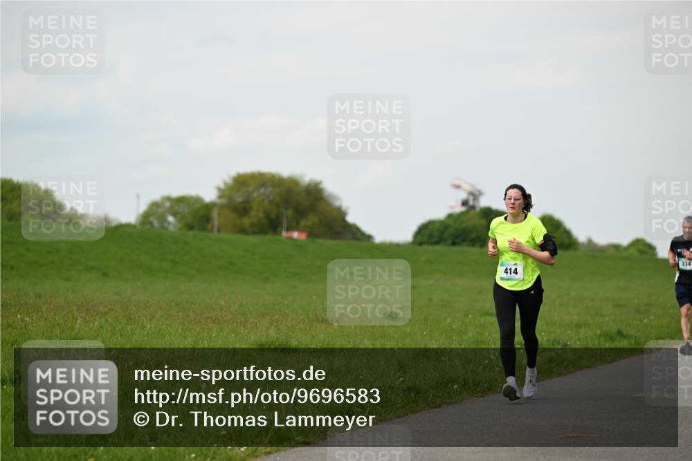 10.05.2026 - 8. Wedeler Halbmarathon Dr. Thomas Lammeyer http://msf.ph/oto/9696583 10.05.2026 11:25:36 Laufen 414, 334 meine-sportfotos.de