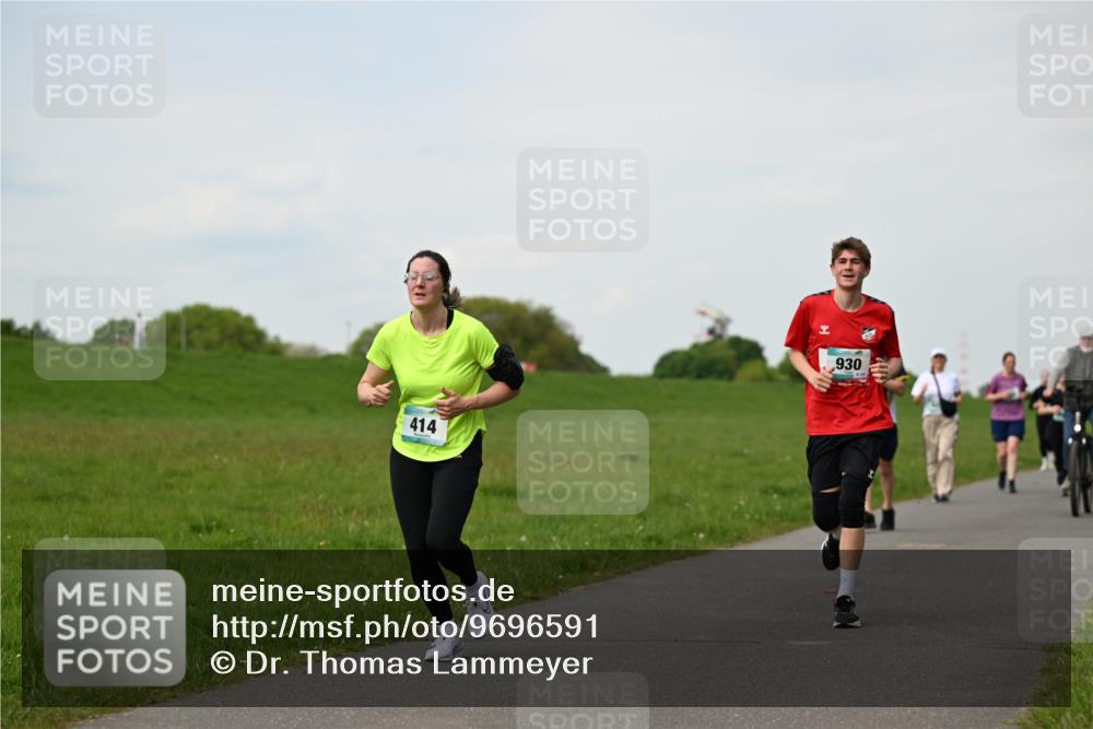 10.05.2026 - 8. Wedeler Halbmarathon Dr. Thomas Lammeyer http://msf.ph/oto/9696591 10.05.2026 11:25:39 Laufen 414, 930 meine-sportfotos.de