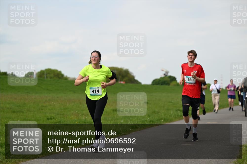 10.05.2026 - 8. Wedeler Halbmarathon Dr. Thomas Lammeyer http://msf.ph/oto/9696592 10.05.2026 11:25:39 Laufen 414, 930 meine-sportfotos.de