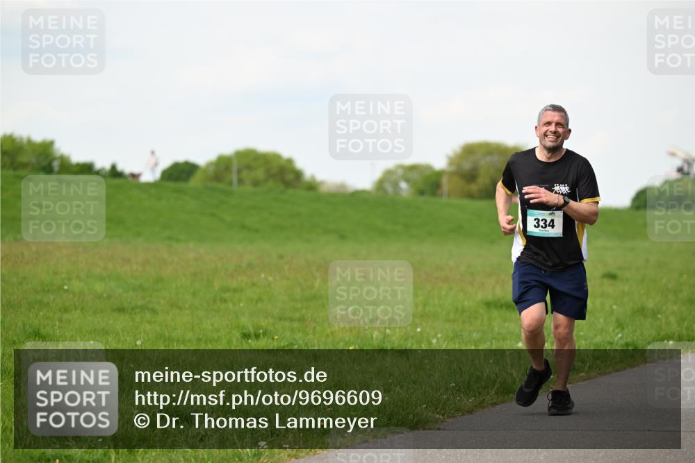10.05.2026 - 8. Wedeler Halbmarathon Dr. Thomas Lammeyer http://msf.ph/oto/9696609 10.05.2026 11:25:42 Laufen 334 meine-sportfotos.de