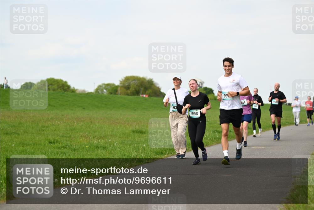 10.05.2026 - 8. Wedeler Halbmarathon Dr. Thomas Lammeyer http://msf.ph/oto/9696611 10.05.2026 11:25:45 Laufen 993, 134, 440, 2176 meine-sportfotos.de
