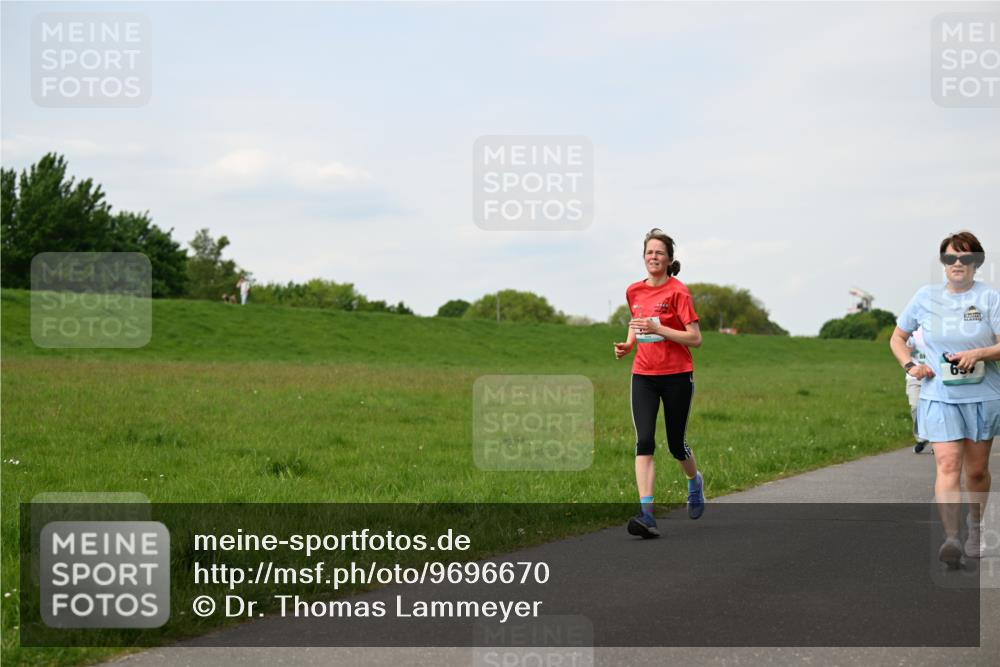10.05.2026 - 8. Wedeler Halbmarathon Dr. Thomas Lammeyer http://msf.ph/oto/9696670 10.05.2026 11:25:58 Laufen  meine-sportfotos.de