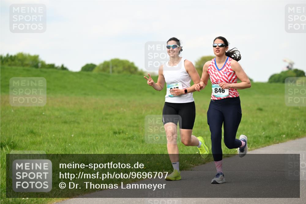 10.05.2026 - 8. Wedeler Halbmarathon Dr. Thomas Lammeyer http://msf.ph/oto/9696707 10.05.2026 11:26:07 Laufen 846 meine-sportfotos.de