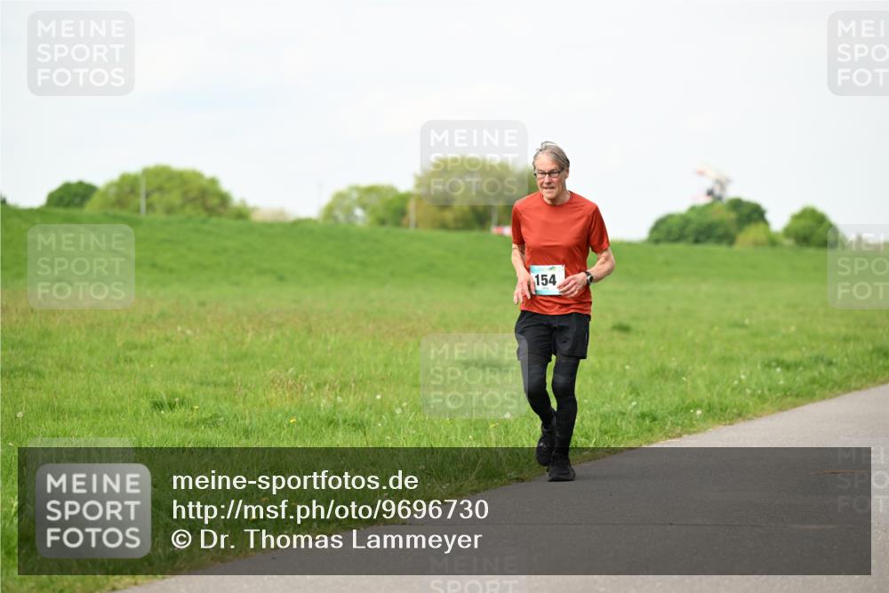 10.05.2026 - 8. Wedeler Halbmarathon Dr. Thomas Lammeyer http://msf.ph/oto/9696730 10.05.2026 11:26:17 Laufen 154 meine-sportfotos.de