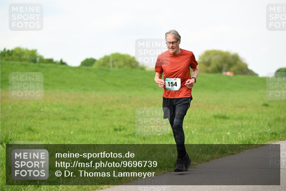 10.05.2026 - 8. Wedeler Halbmarathon Dr. Thomas Lammeyer http://msf.ph/oto/9696739 10.05.2026 11:26:18 Laufen 154 meine-sportfotos.de
