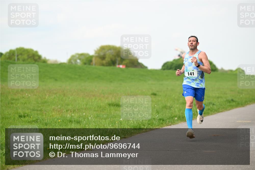10.05.2026 - 8. Wedeler Halbmarathon Dr. Thomas Lammeyer http://msf.ph/oto/9696744 10.05.2026 11:26:21 Laufen 141 meine-sportfotos.de