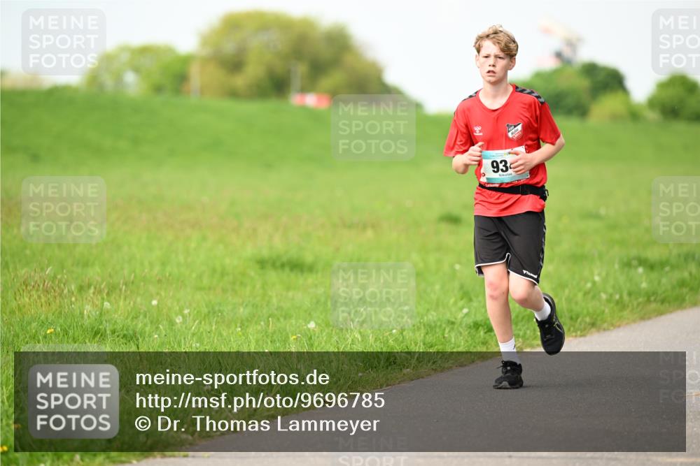 10.05.2026 - 8. Wedeler Halbmarathon Dr. Thomas Lammeyer http://msf.ph/oto/9696785 10.05.2026 11:26:37 Laufen  meine-sportfotos.de