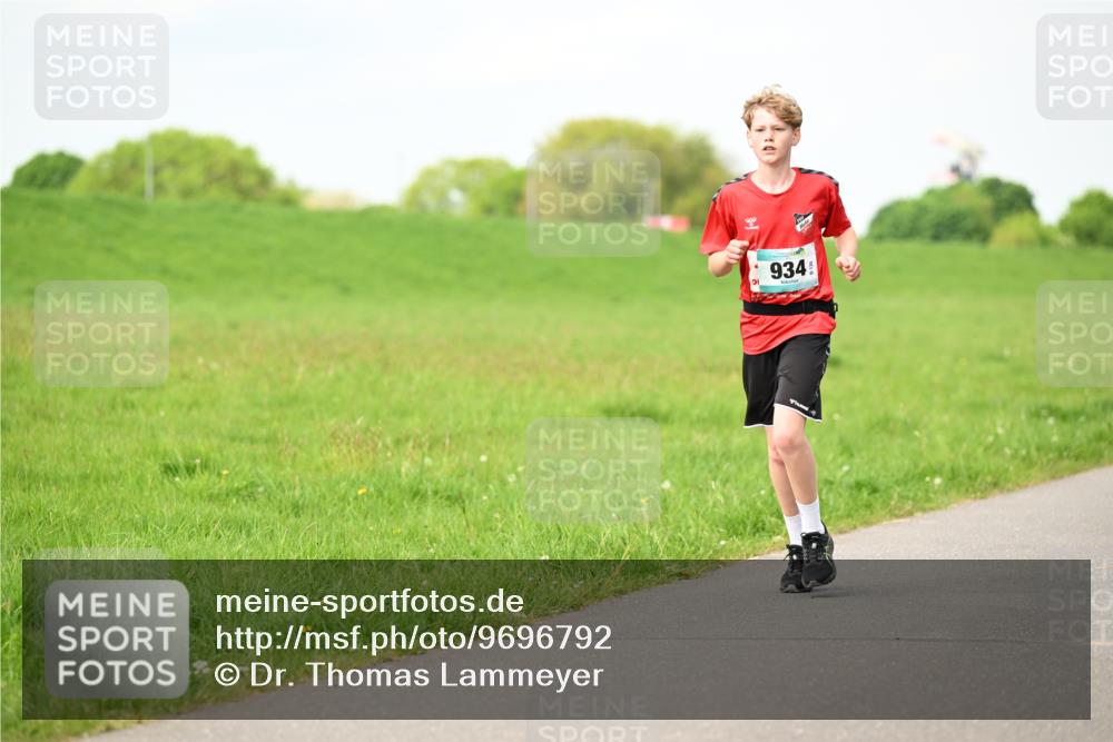 10.05.2026 - 8. Wedeler Halbmarathon Dr. Thomas Lammeyer http://msf.ph/oto/9696792 10.05.2026 11:26:38 Laufen 934 meine-sportfotos.de