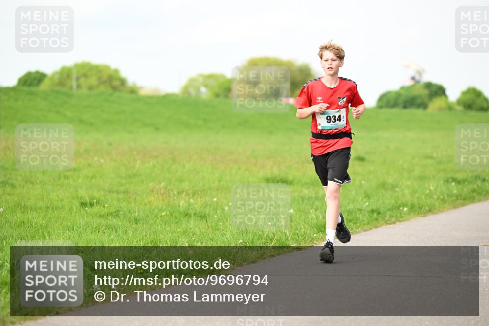 10.05.2026 - 8. Wedeler Halbmarathon Dr. Thomas Lammeyer http://msf.ph/oto/9696794 10.05.2026 11:26:38 Laufen 934 meine-sportfotos.de