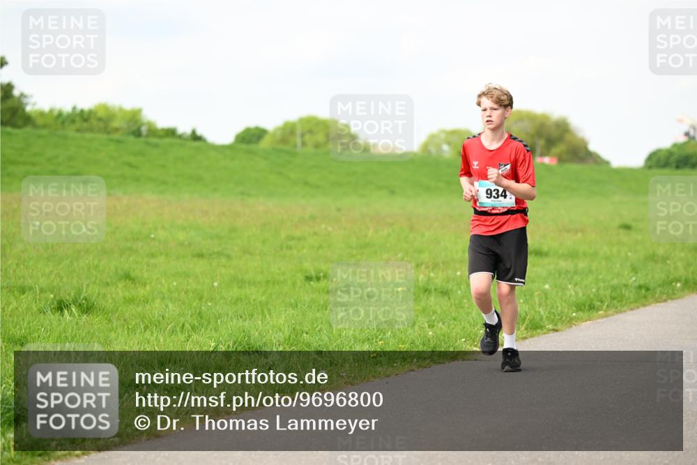 10.05.2026 - 8. Wedeler Halbmarathon Dr. Thomas Lammeyer http://msf.ph/oto/9696800 10.05.2026 11:26:39 Laufen 934 meine-sportfotos.de