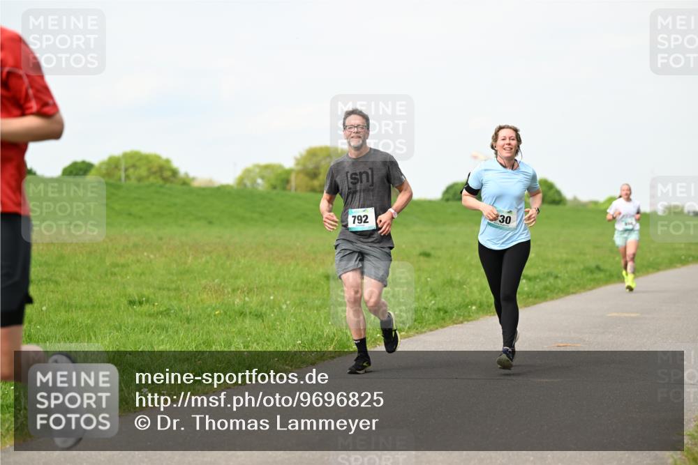 10.05.2026 - 8. Wedeler Halbmarathon Dr. Thomas Lammeyer http://msf.ph/oto/9696825 10.05.2026 11:26:49 Laufen 792 meine-sportfotos.de