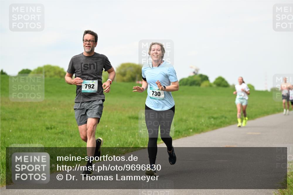 10.05.2026 - 8. Wedeler Halbmarathon Dr. Thomas Lammeyer http://msf.ph/oto/9696830 10.05.2026 11:26:50 Laufen 792, 730 meine-sportfotos.de