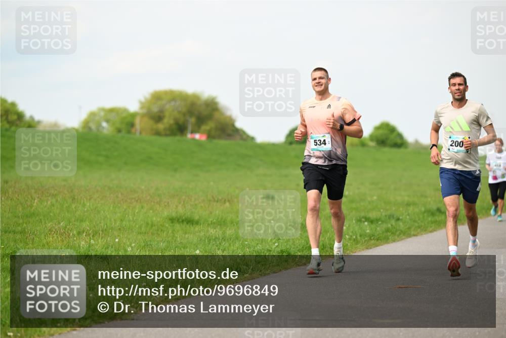 10.05.2026 - 8. Wedeler Halbmarathon Dr. Thomas Lammeyer http://msf.ph/oto/9696849 10.05.2026 11:26:56 Laufen 534, 200 meine-sportfotos.de