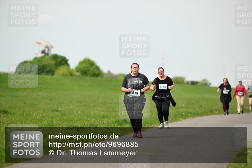 10.05.2026 - 8. Wedeler Halbmarathon Dr. Thomas Lammeyer http://msf.ph/oto/9696885 10.05.2026 11:27:06 Laufen 198, 679, 2238 meine-sportfotos.de
