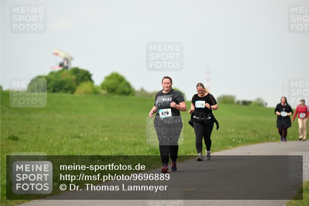 10.05.2026 - 8. Wedeler Halbmarathon Dr. Thomas Lammeyer http://msf.ph/oto/9696889 10.05.2026 11:27:06 Laufen 2238, 679 meine-sportfotos.de