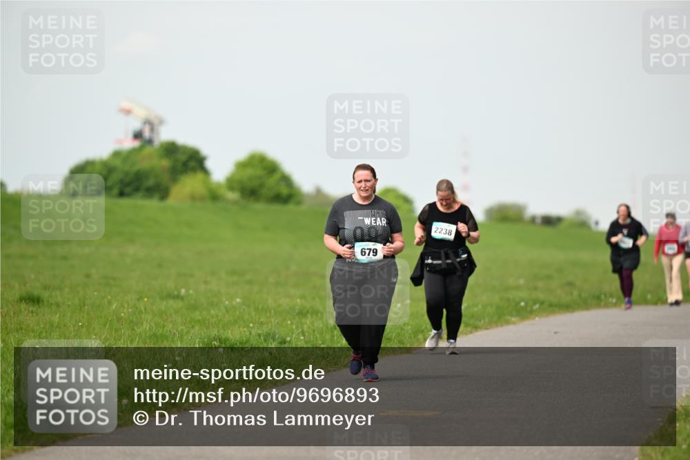 10.05.2026 - 8. Wedeler Halbmarathon Dr. Thomas Lammeyer http://msf.ph/oto/9696893 10.05.2026 11:27:07 Laufen 2238, 679 meine-sportfotos.de
