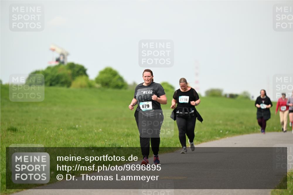 10.05.2026 - 8. Wedeler Halbmarathon Dr. Thomas Lammeyer http://msf.ph/oto/9696895 10.05.2026 11:27:07 Laufen 679, 2238 meine-sportfotos.de