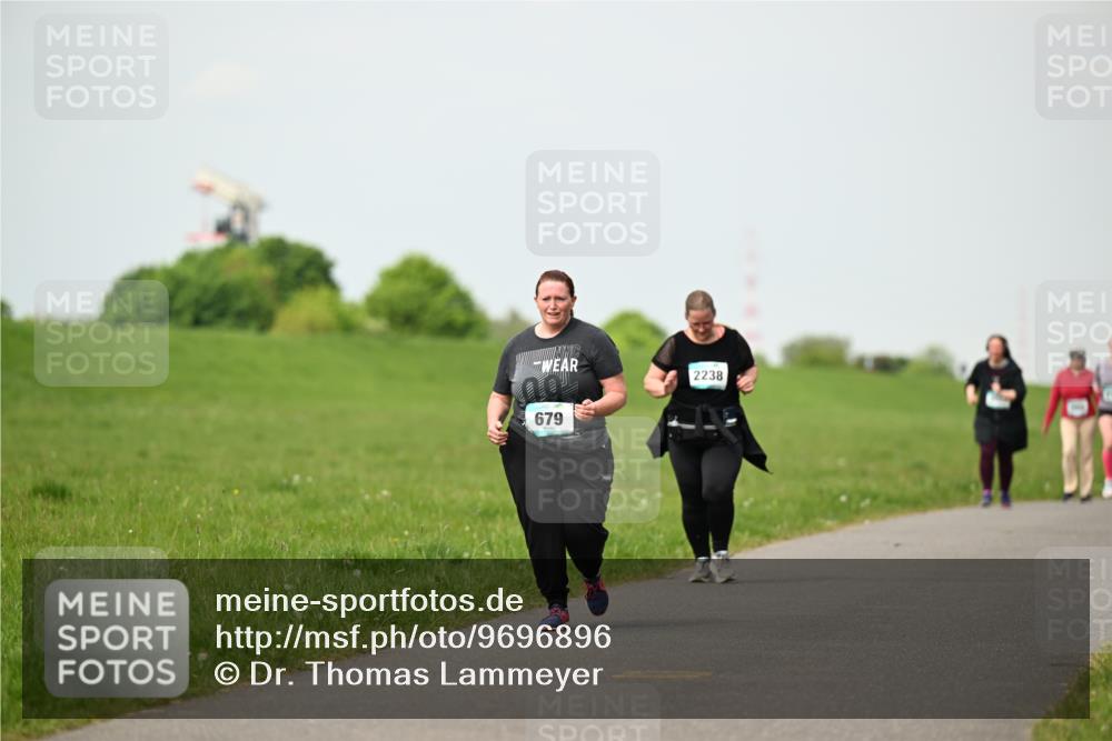10.05.2026 - 8. Wedeler Halbmarathon Dr. Thomas Lammeyer http://msf.ph/oto/9696896 10.05.2026 11:27:07 Laufen 679, 2238 meine-sportfotos.de