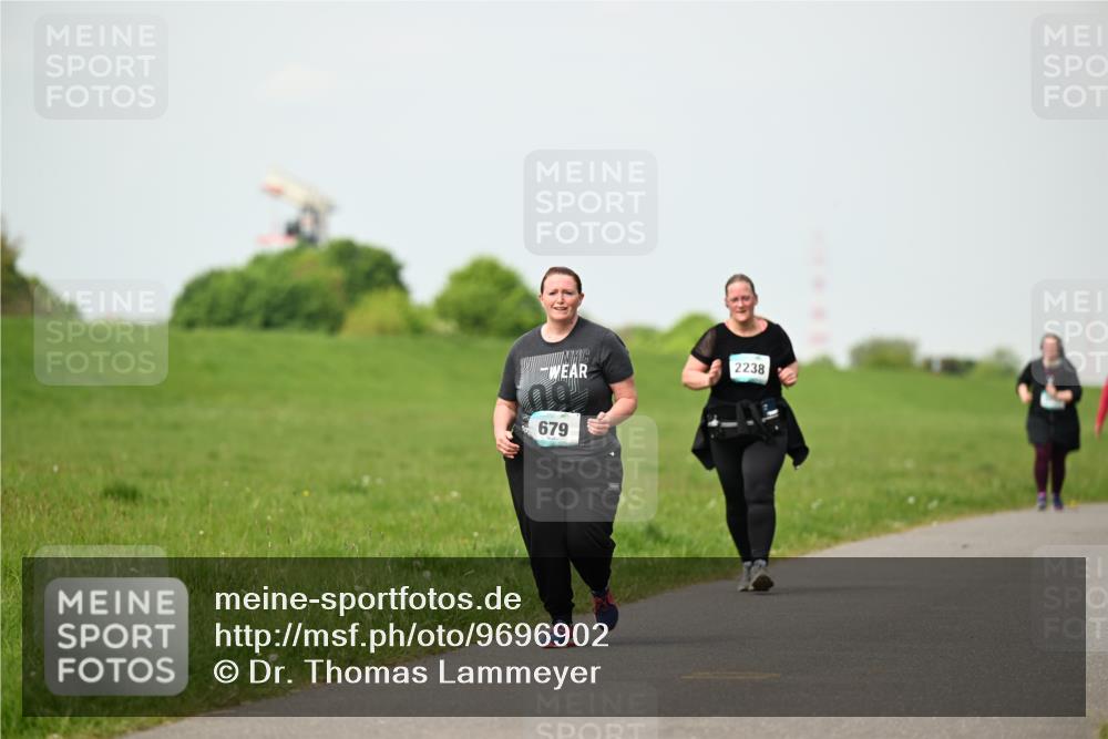 10.05.2026 - 8. Wedeler Halbmarathon Dr. Thomas Lammeyer http://msf.ph/oto/9696902 10.05.2026 11:27:08 Laufen 679, 2238 meine-sportfotos.de