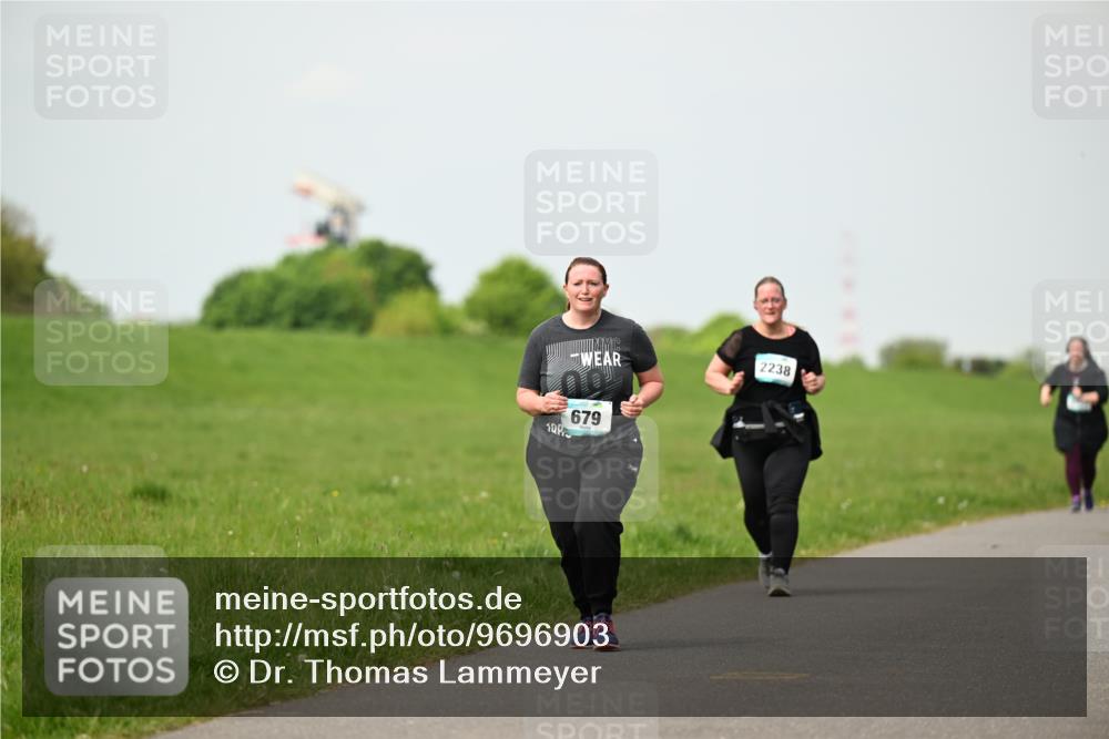 10.05.2026 - 8. Wedeler Halbmarathon Dr. Thomas Lammeyer http://msf.ph/oto/9696903 10.05.2026 11:27:08 Laufen 109, 679, 2238 meine-sportfotos.de