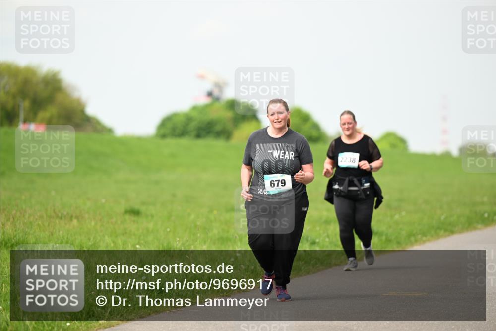 10.05.2026 - 8. Wedeler Halbmarathon Dr. Thomas Lammeyer http://msf.ph/oto/9696917 10.05.2026 11:27:10 Laufen 309, 679, 2238 meine-sportfotos.de
