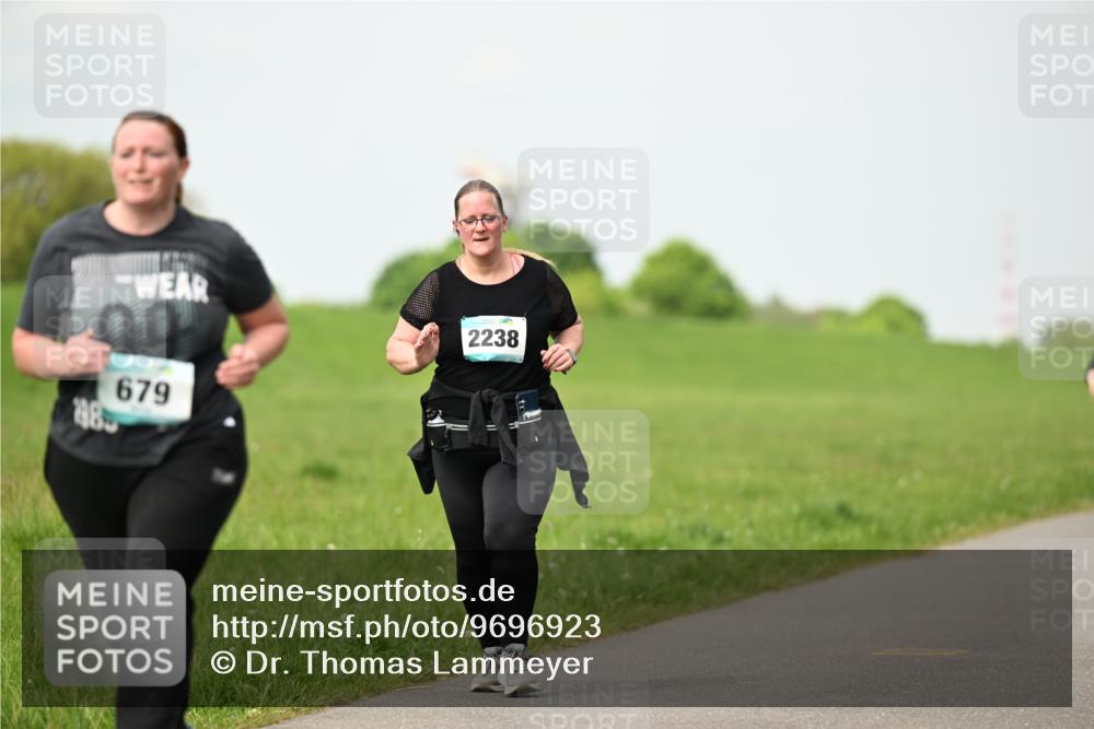 10.05.2026 - 8. Wedeler Halbmarathon Dr. Thomas Lammeyer http://msf.ph/oto/9696923 10.05.2026 11:27:14 Laufen 885, 679, 2238 meine-sportfotos.de