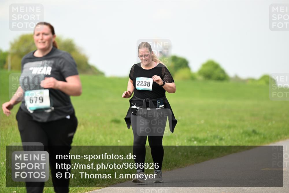 10.05.2026 - 8. Wedeler Halbmarathon Dr. Thomas Lammeyer http://msf.ph/oto/9696926 10.05.2026 11:27:14 Laufen 2238, 679 meine-sportfotos.de