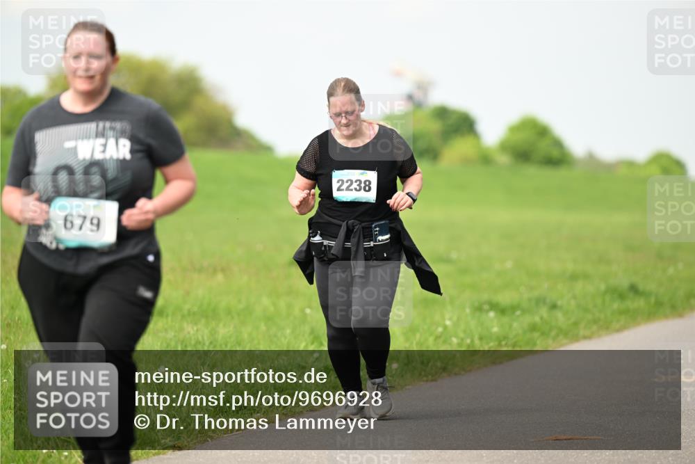 10.05.2026 - 8. Wedeler Halbmarathon Dr. Thomas Lammeyer http://msf.ph/oto/9696928 10.05.2026 11:27:14 Laufen 2238, 679 meine-sportfotos.de