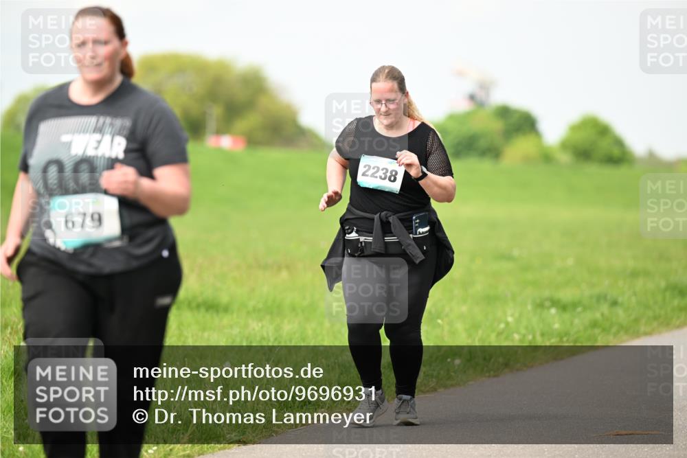 10.05.2026 - 8. Wedeler Halbmarathon Dr. Thomas Lammeyer http://msf.ph/oto/9696931 10.05.2026 11:27:15 Laufen 679, 2238 meine-sportfotos.de