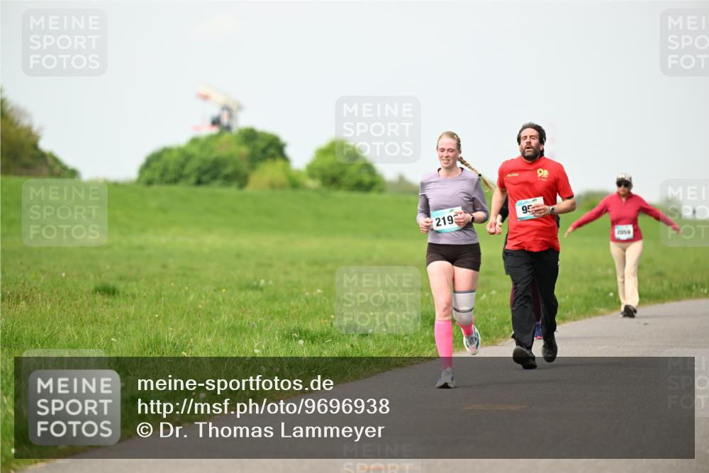 10.05.2026 - 8. Wedeler Halbmarathon Dr. Thomas Lammeyer http://msf.ph/oto/9696938 10.05.2026 11:27:19 Laufen 2193, 2050 meine-sportfotos.de