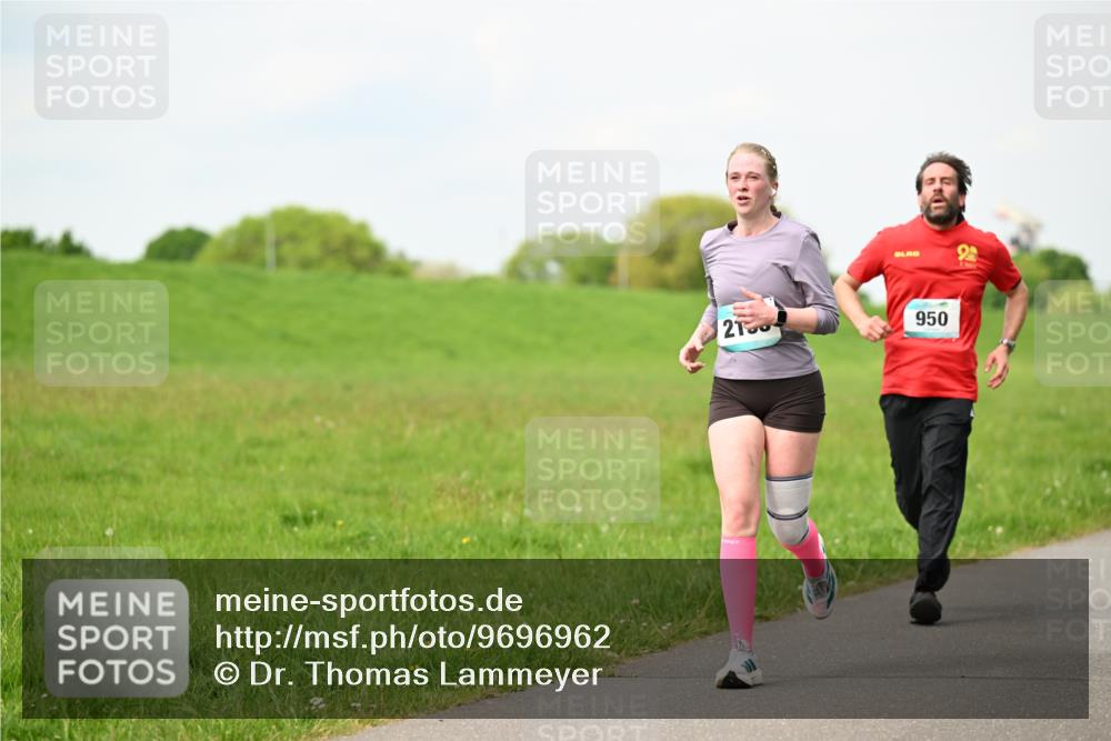 10.05.2026 - 8. Wedeler Halbmarathon Dr. Thomas Lammeyer http://msf.ph/oto/9696962 10.05.2026 11:27:23 Laufen 2155, 950 meine-sportfotos.de