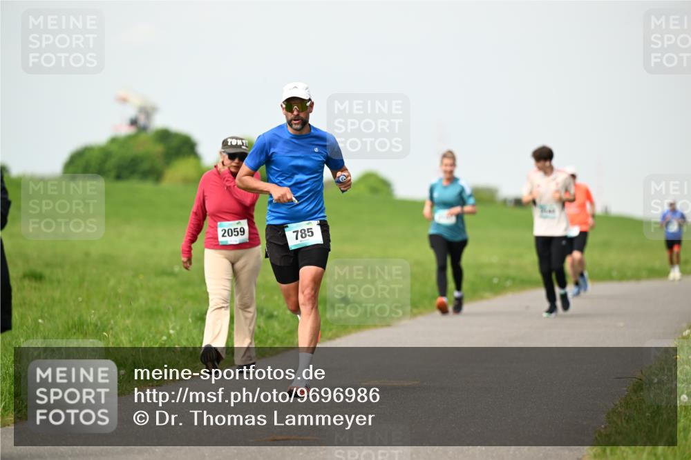 10.05.2026 - 8. Wedeler Halbmarathon Dr. Thomas Lammeyer http://msf.ph/oto/9696986 10.05.2026 11:27:31 Laufen 2059, 785 meine-sportfotos.de