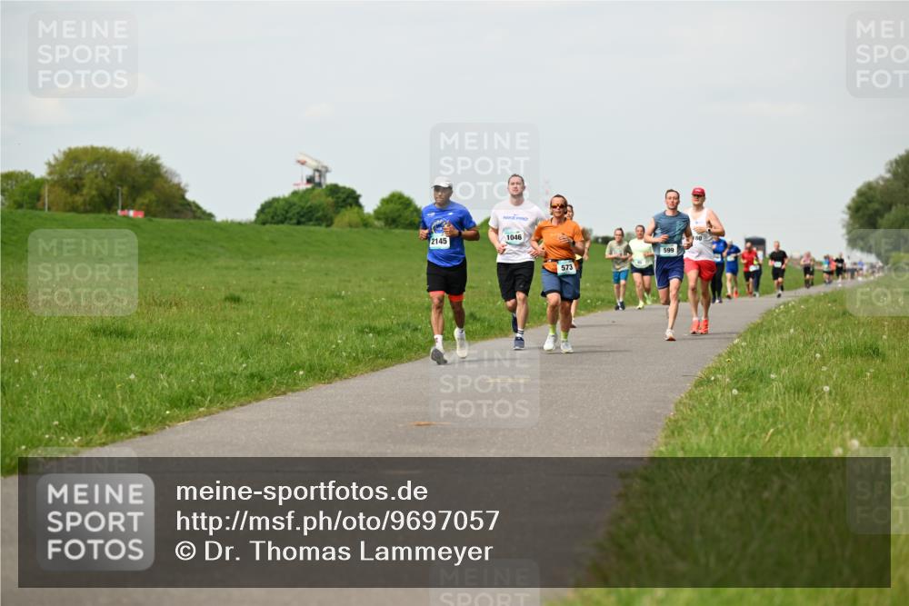 10.05.2026 - 8. Wedeler Halbmarathon Dr. Thomas Lammeyer http://msf.ph/oto/9697057 10.05.2026 11:27:53 Laufen 2145, 1046, 573, 599 meine-sportfotos.de