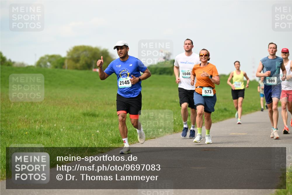 10.05.2026 - 8. Wedeler Halbmarathon Dr. Thomas Lammeyer http://msf.ph/oto/9697083 10.05.2026 11:27:57 Laufen 1046, 573, 599 meine-sportfotos.de