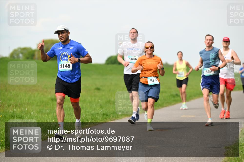 10.05.2026 - 8. Wedeler Halbmarathon Dr. Thomas Lammeyer http://msf.ph/oto/9697087 10.05.2026 11:27:57 Laufen 2145, 1046, 573, 599 meine-sportfotos.de