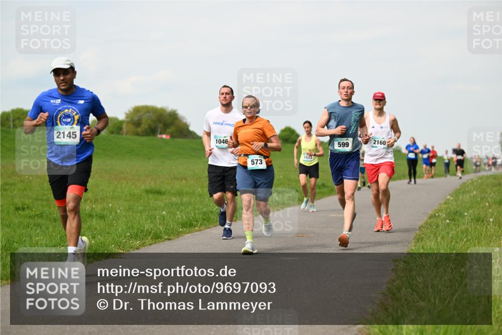 10.05.2026 - 8. Wedeler Halbmarathon Dr. Thomas Lammeyer http://msf.ph/oto/9697093 10.05.2026 11:27:58 Laufen 2145, 1046, 2160, 599, 1033, 573 meine-sportfotos.de