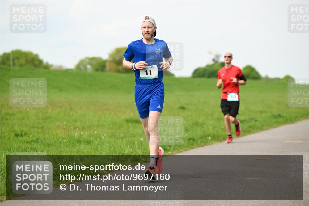 10.05.2026 - 8. Wedeler Halbmarathon Dr. Thomas Lammeyer http://msf.ph/oto/9697160 10.05.2026 11:28:13 Laufen 313 meine-sportfotos.de