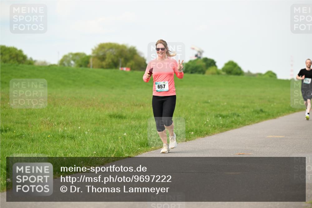 10.05.2026 - 8. Wedeler Halbmarathon Dr. Thomas Lammeyer http://msf.ph/oto/9697222 10.05.2026 11:28:25 Laufen 657 meine-sportfotos.de