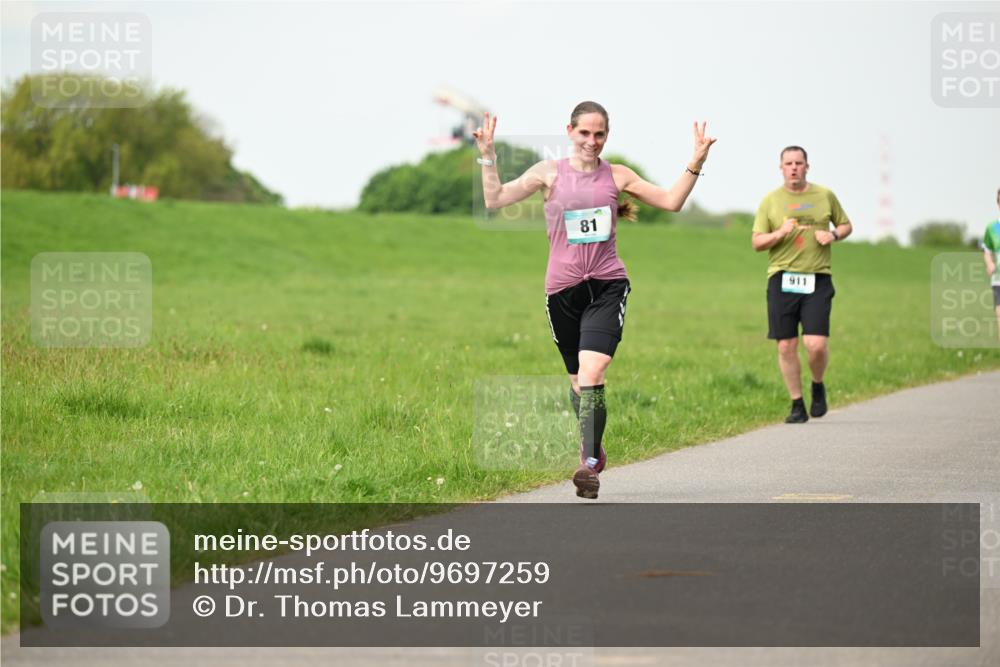 10.05.2026 - 8. Wedeler Halbmarathon Dr. Thomas Lammeyer http://msf.ph/oto/9697259 10.05.2026 11:28:32 Laufen 911 meine-sportfotos.de