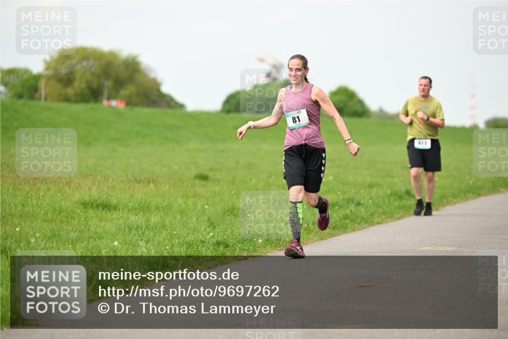 10.05.2026 - 8. Wedeler Halbmarathon Dr. Thomas Lammeyer http://msf.ph/oto/9697262 10.05.2026 11:28:33 Laufen 911 meine-sportfotos.de