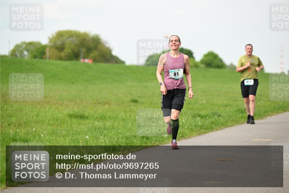 10.05.2026 - 8. Wedeler Halbmarathon Dr. Thomas Lammeyer http://msf.ph/oto/9697265 10.05.2026 11:28:33 Laufen 911 meine-sportfotos.de