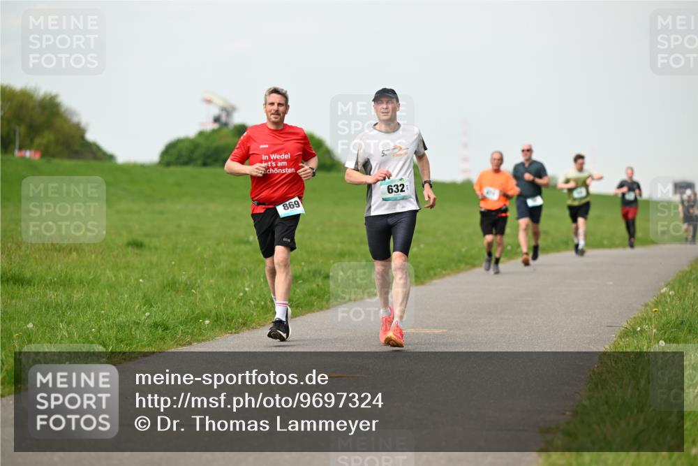 10.05.2026 - 8. Wedeler Halbmarathon Dr. Thomas Lammeyer http://msf.ph/oto/9697324 10.05.2026 11:28:43 Laufen 869, 632 meine-sportfotos.de