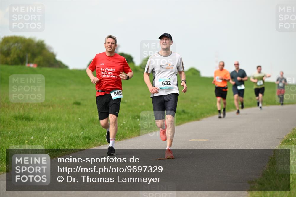10.05.2026 - 8. Wedeler Halbmarathon Dr. Thomas Lammeyer http://msf.ph/oto/9697329 10.05.2026 11:28:44 Laufen 869, 632 meine-sportfotos.de