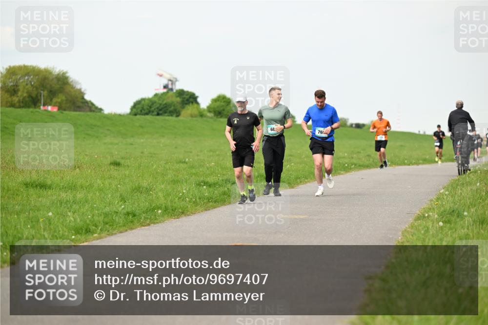 10.05.2026 - 8. Wedeler Halbmarathon Dr. Thomas Lammeyer http://msf.ph/oto/9697407 10.05.2026 11:29:07 Laufen  meine-sportfotos.de