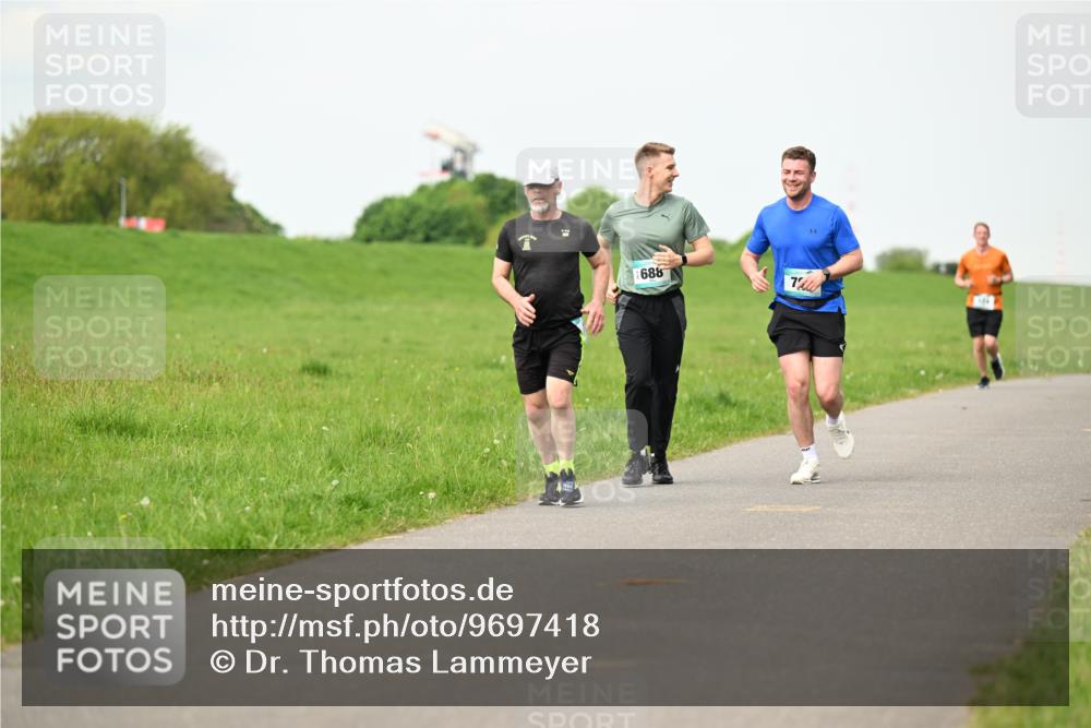 10.05.2026 - 8. Wedeler Halbmarathon Dr. Thomas Lammeyer http://msf.ph/oto/9697418 10.05.2026 11:29:08 Laufen 688 meine-sportfotos.de