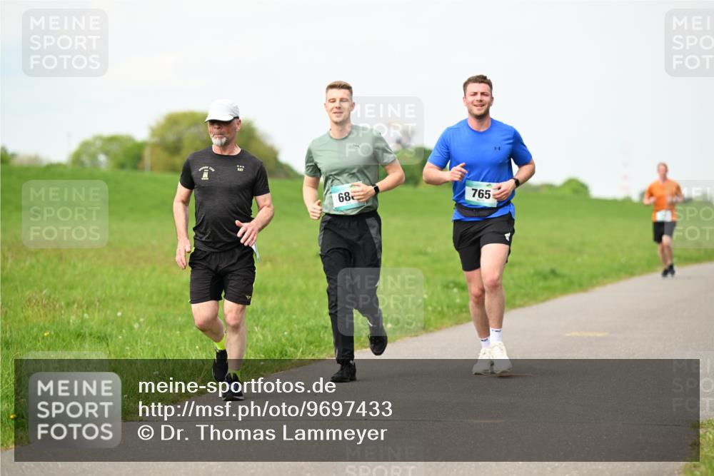 10.05.2026 - 8. Wedeler Halbmarathon Dr. Thomas Lammeyer http://msf.ph/oto/9697433 10.05.2026 11:29:11 Laufen 765 meine-sportfotos.de
